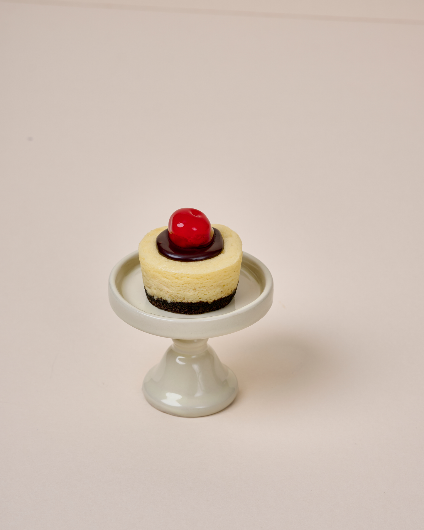 Chocolate Cherry Mini Cheesecake